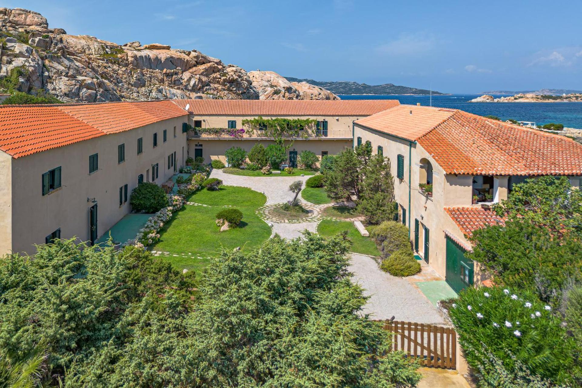 Residence Cala Francese - Case Sul Mare La Maddalena  Extérieur photo